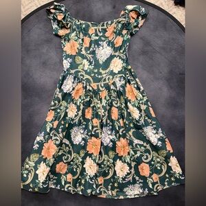Vintage Green Floral Women's Dress with Peach Blooms